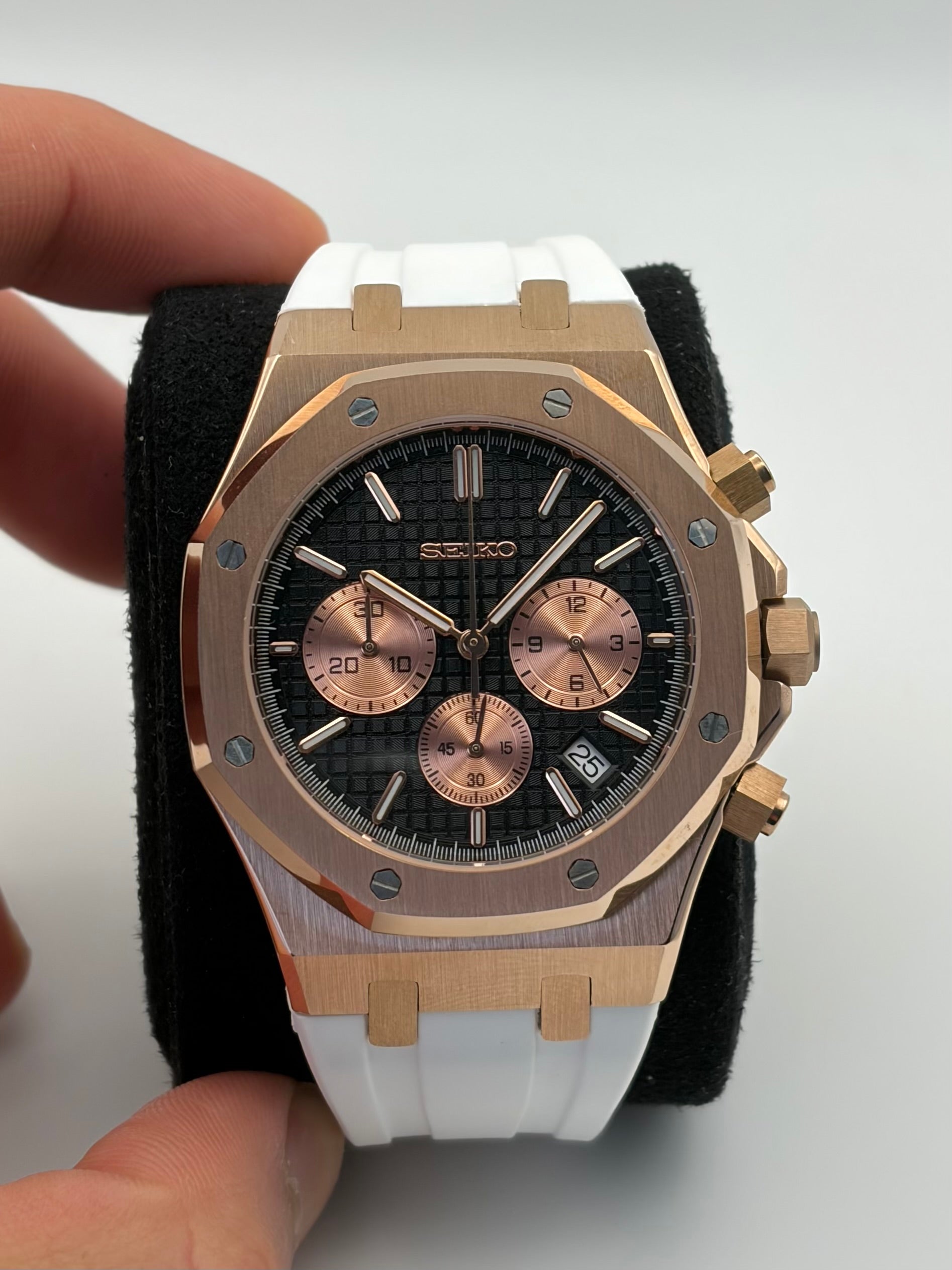Royal Oak Chronograph White Strap Seiko Mod — Détail cadran
