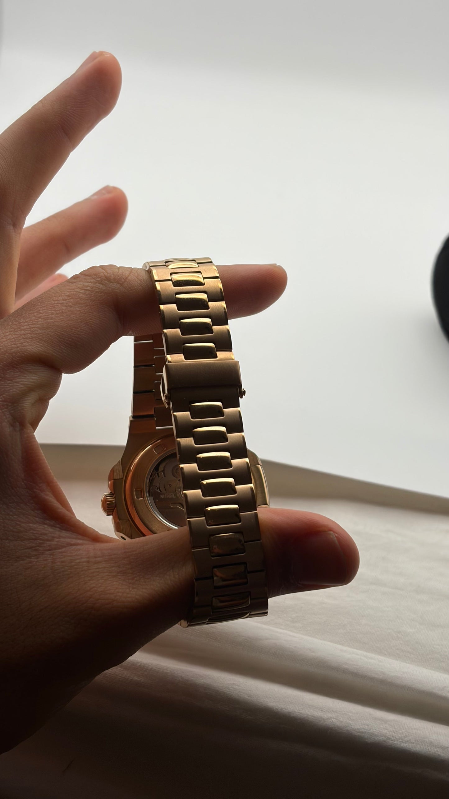 Nautilus Rose Gold Midnight Blue Seiko Mod — Au poignet