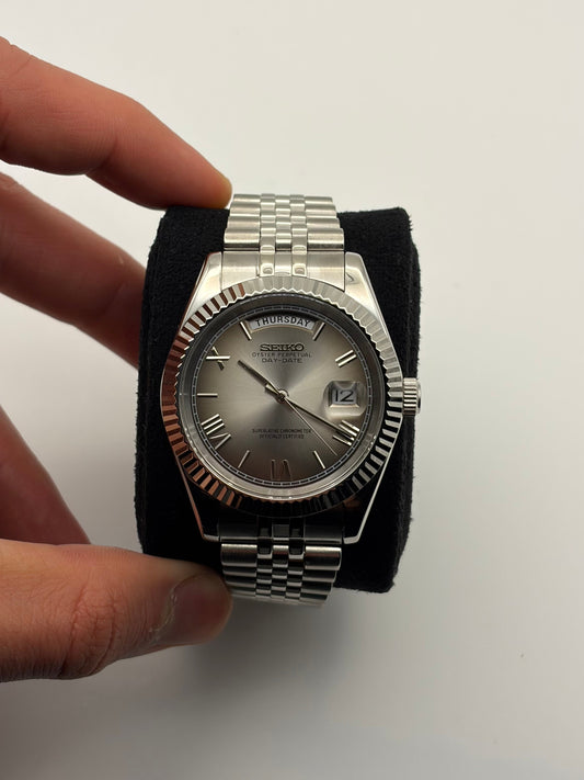 Shadow DayDate Seiko Mod — Détail cadran