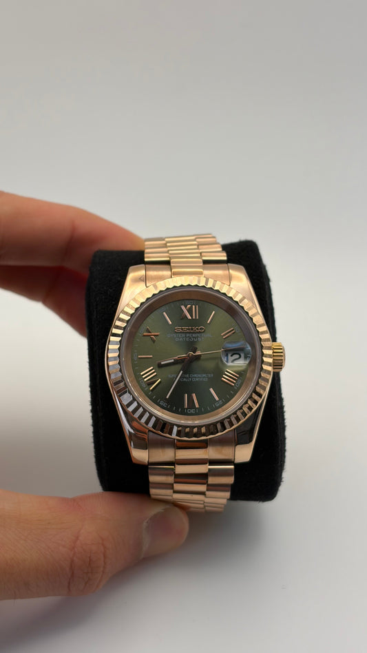 Datejust Rose Gold Olive Roman Seiko Mod — Détail cadran