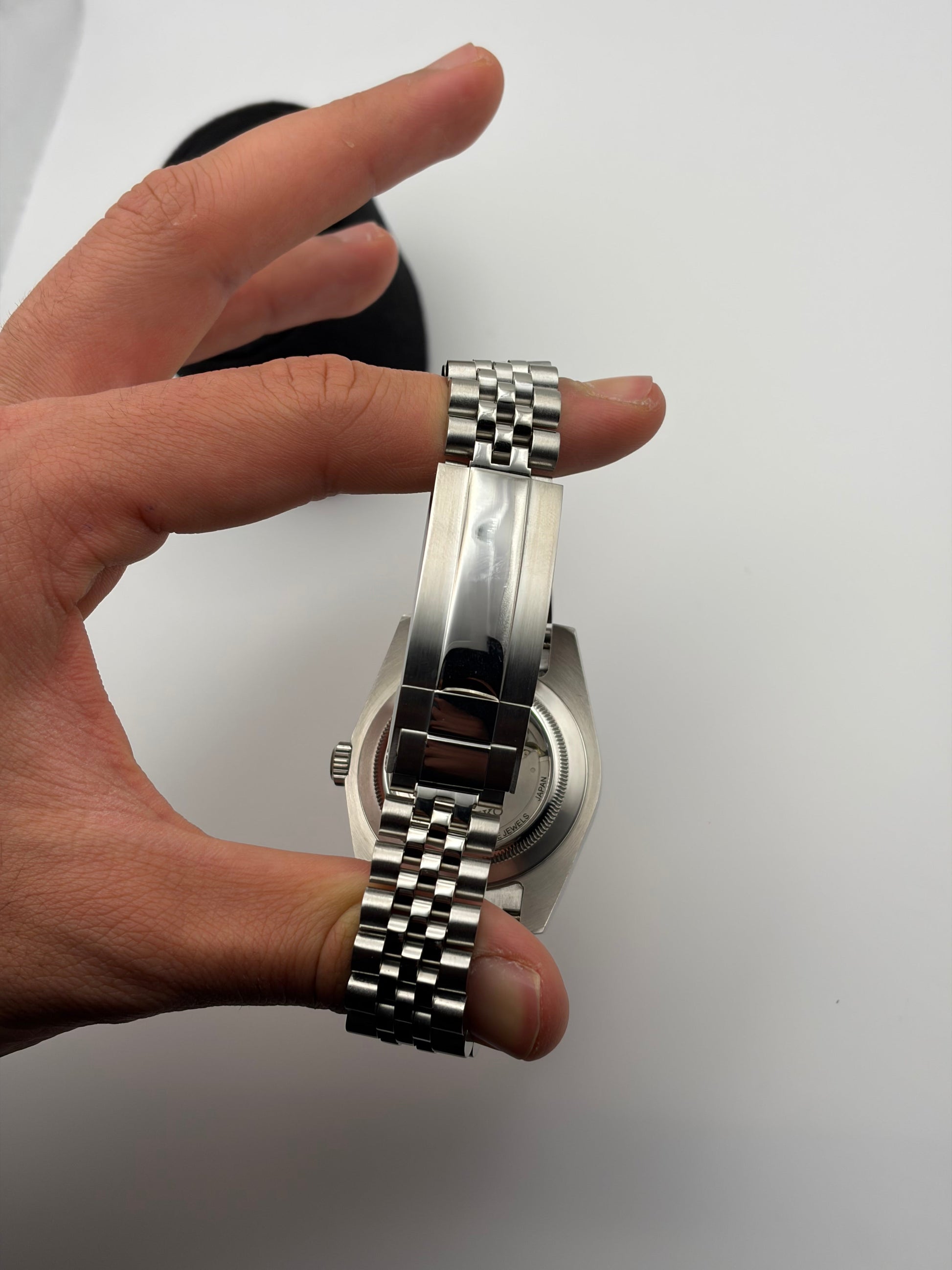 Oyster perpetual Pink Seiko Mod — Vue arrière