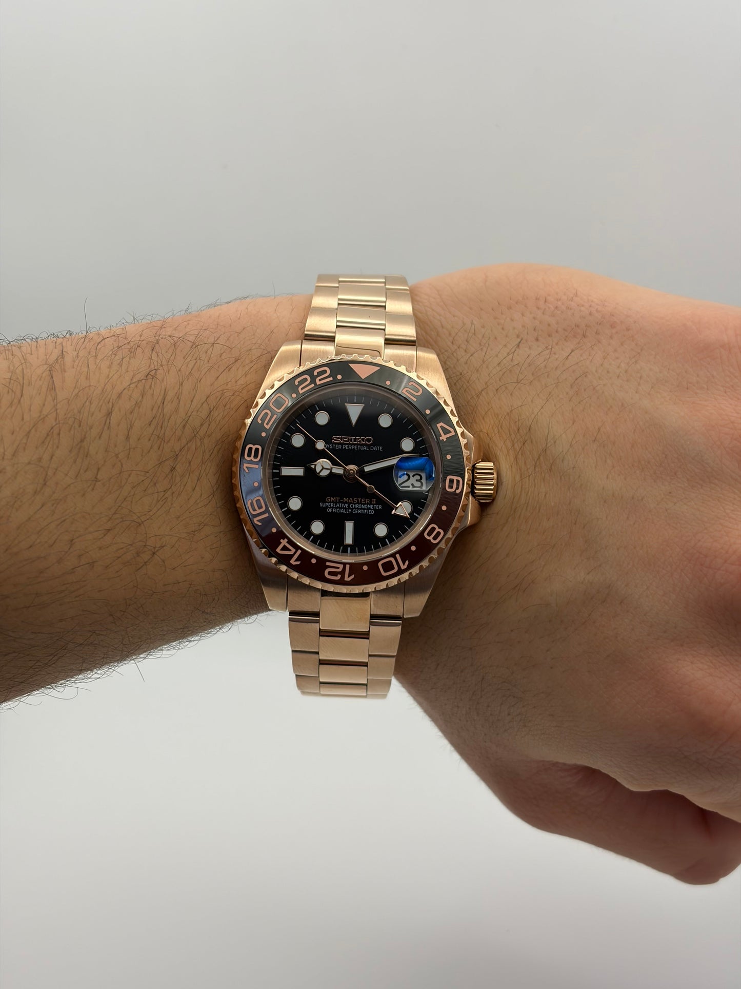 GMT Rootbeer Rose Gold Seiko Mod — Au poignet