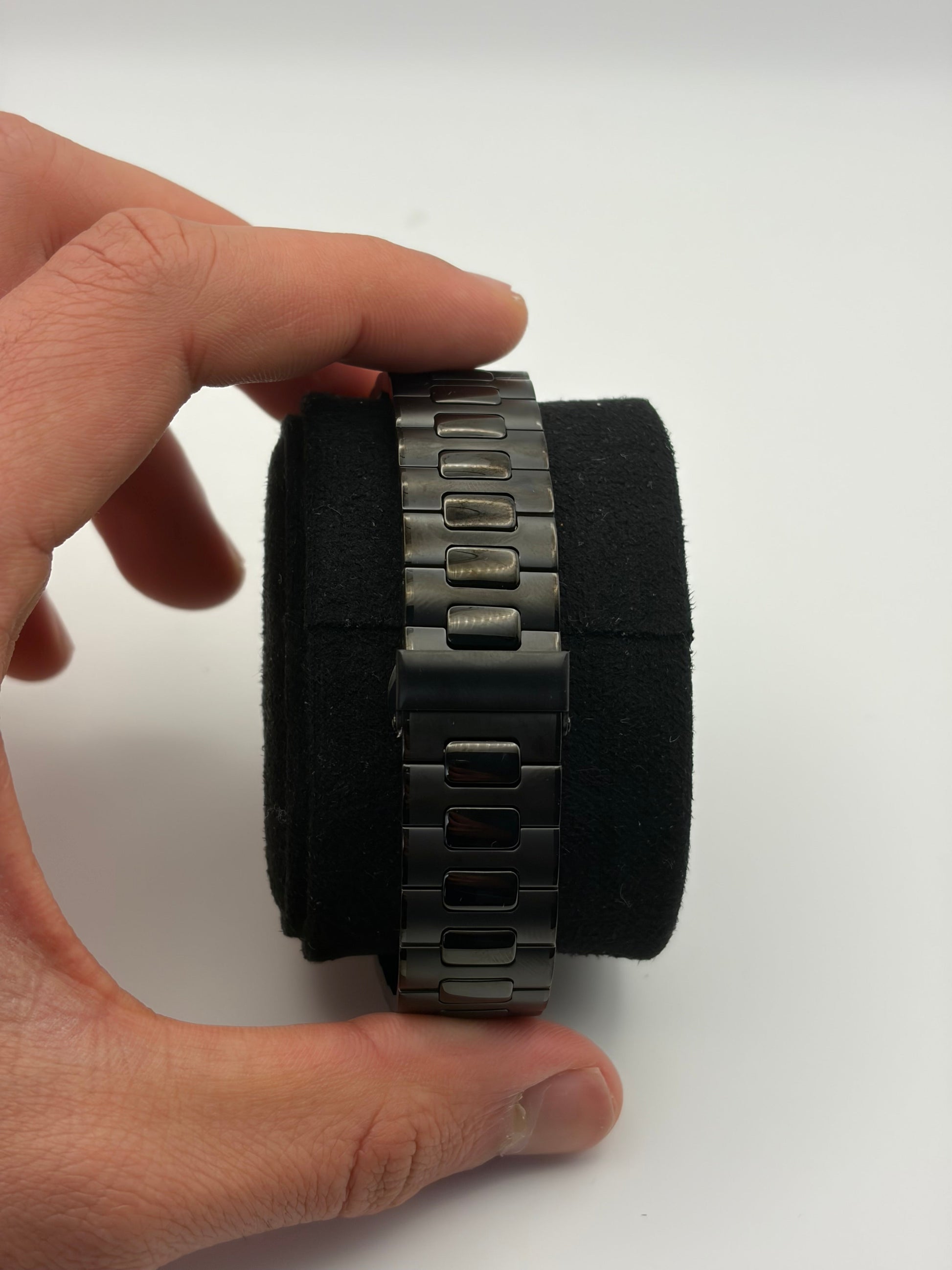 Nautilus Stealth Black Arabic Numerals Seiko Mod — Au poignet