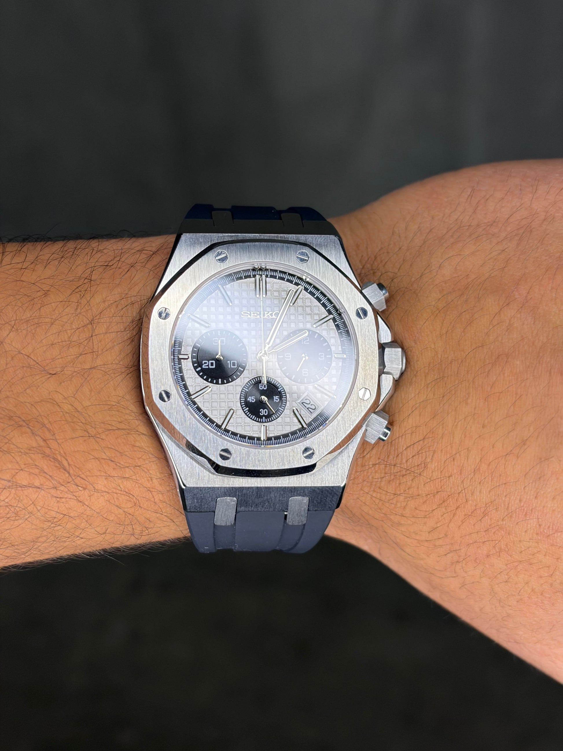 Silver Royal Oak Chronograph Seiko Mod — Vue arrière