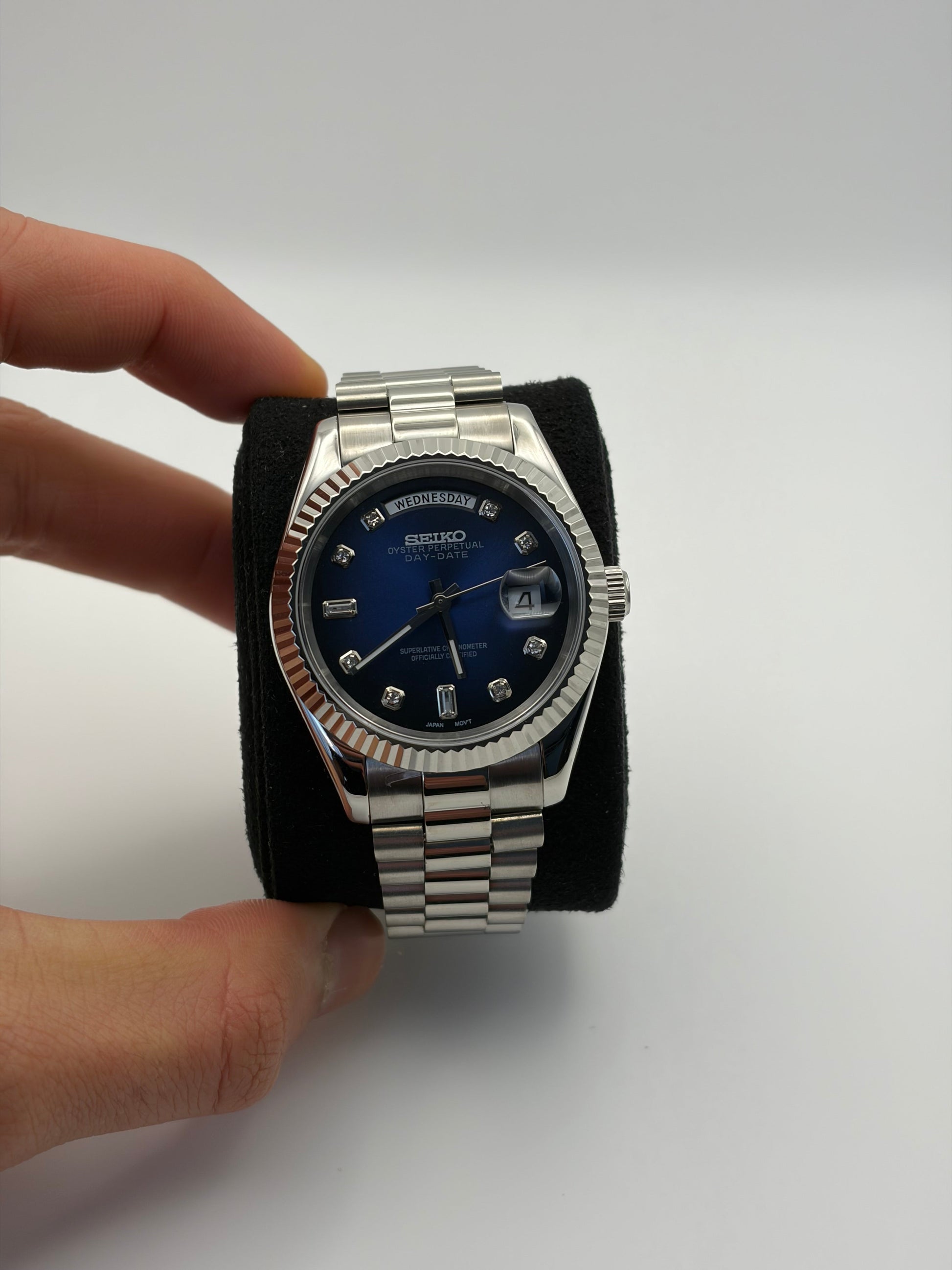 Daydate Midnight Blue Baguette Diamonds Seiko Mod — Détail bracelet