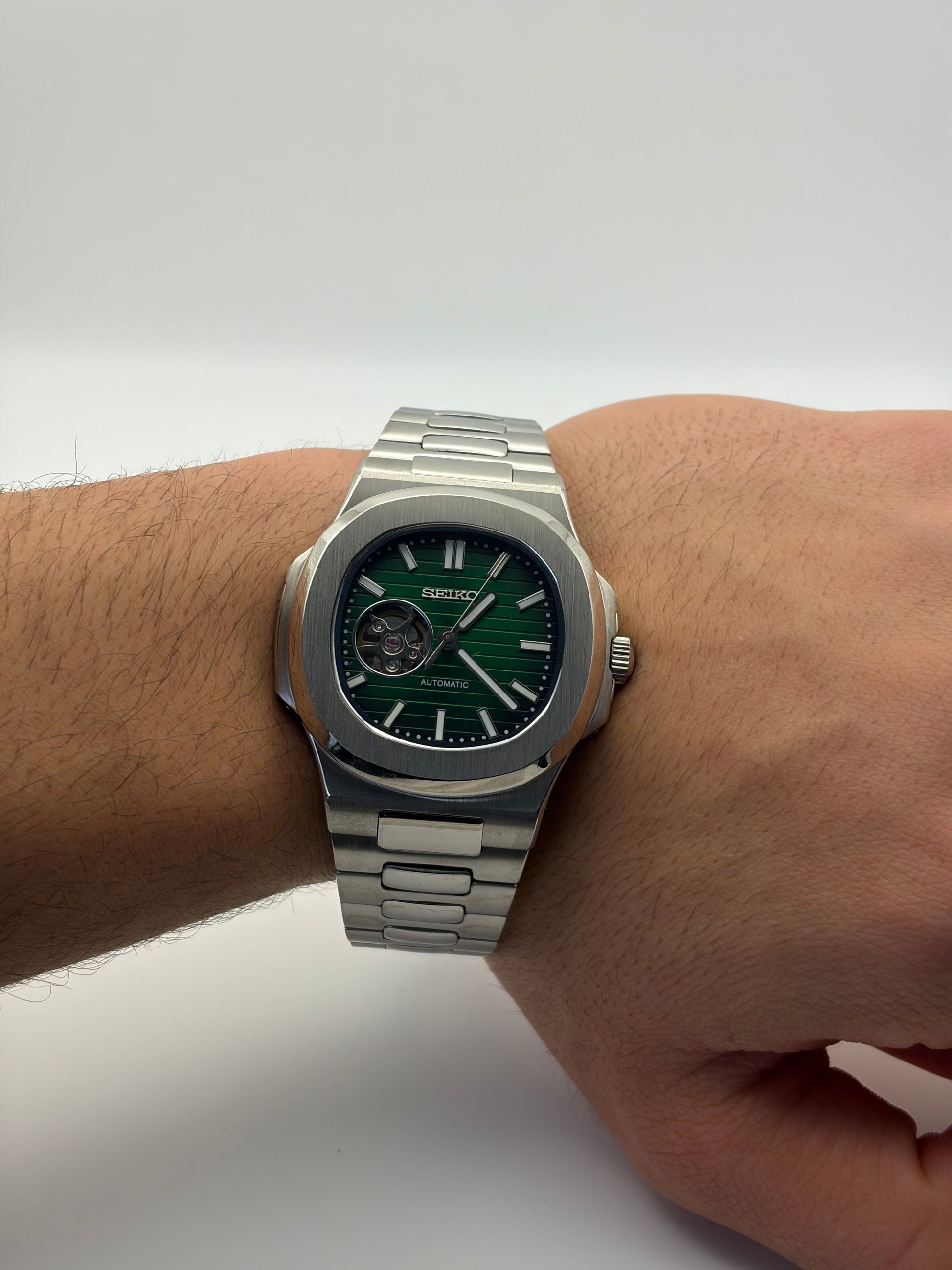 Nautilus Green Open heart Seiko Mod — Au poignet