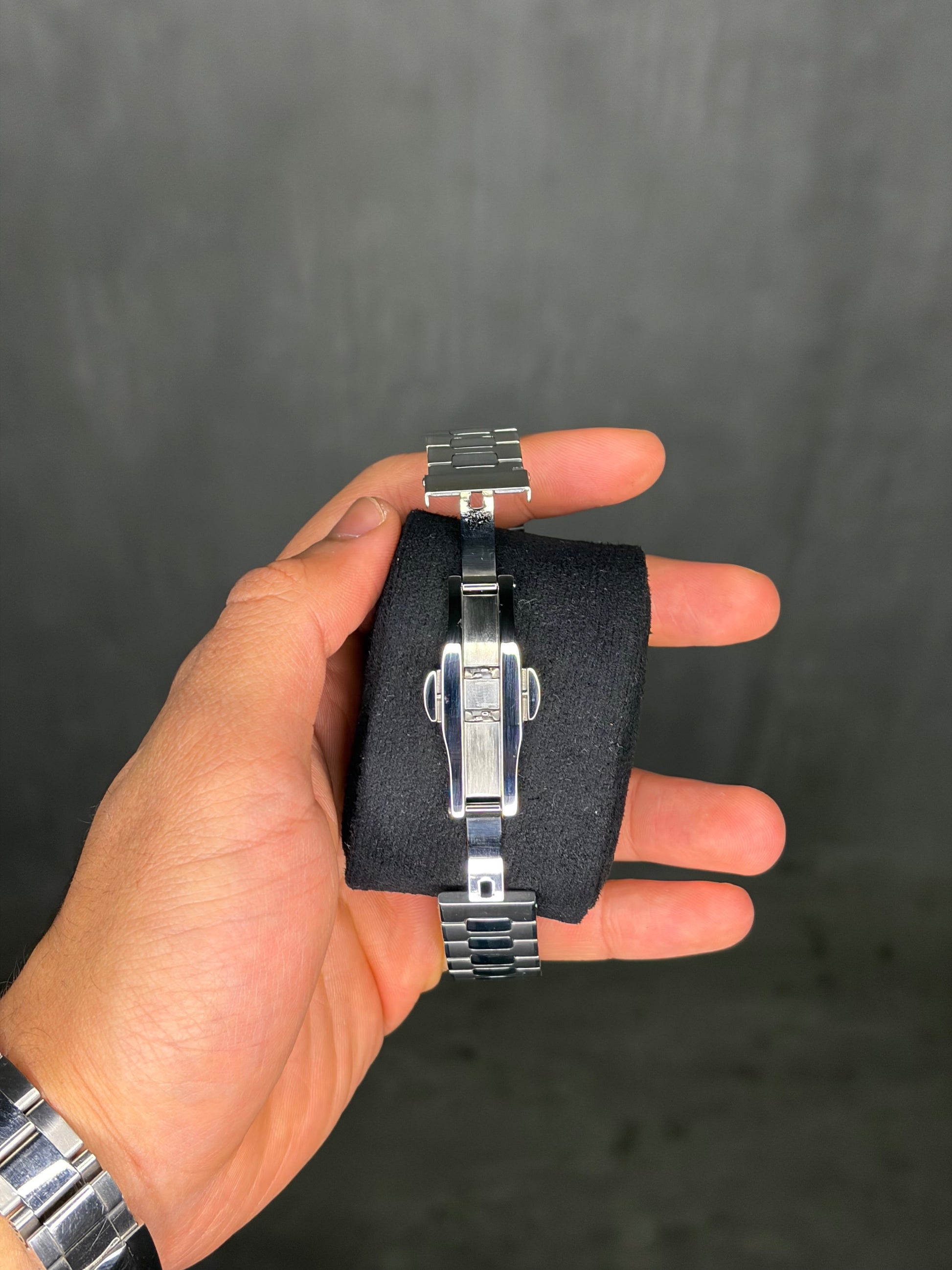 Open heart & Galaxy dial Nautilus Seiko Mod — Détail bracelet