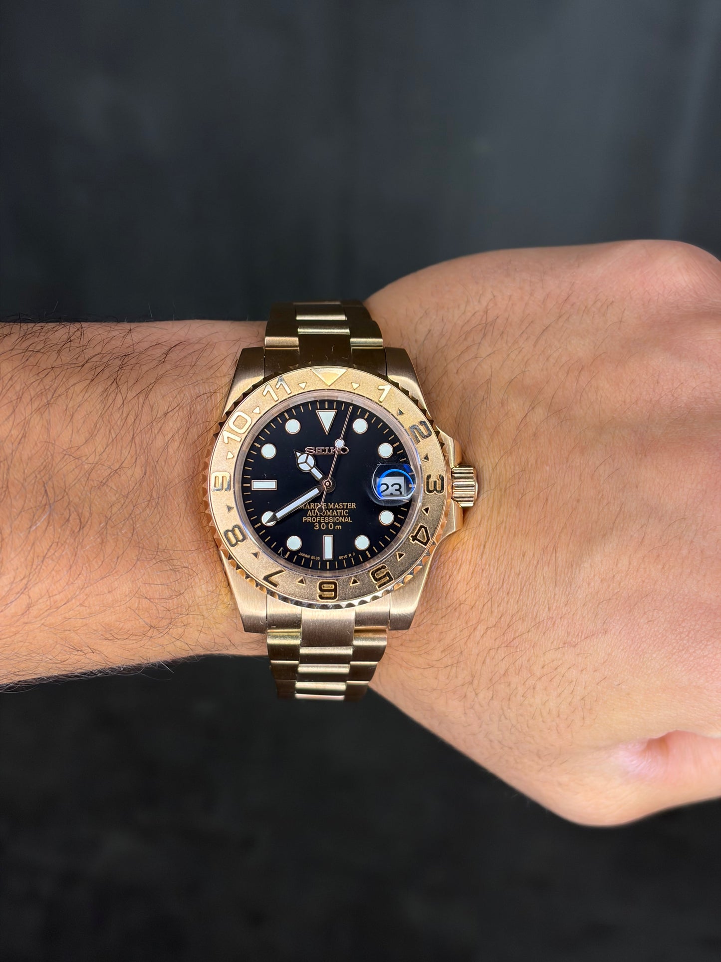Yellow Gold Yacht Master Seiko Mod — Au poignet
