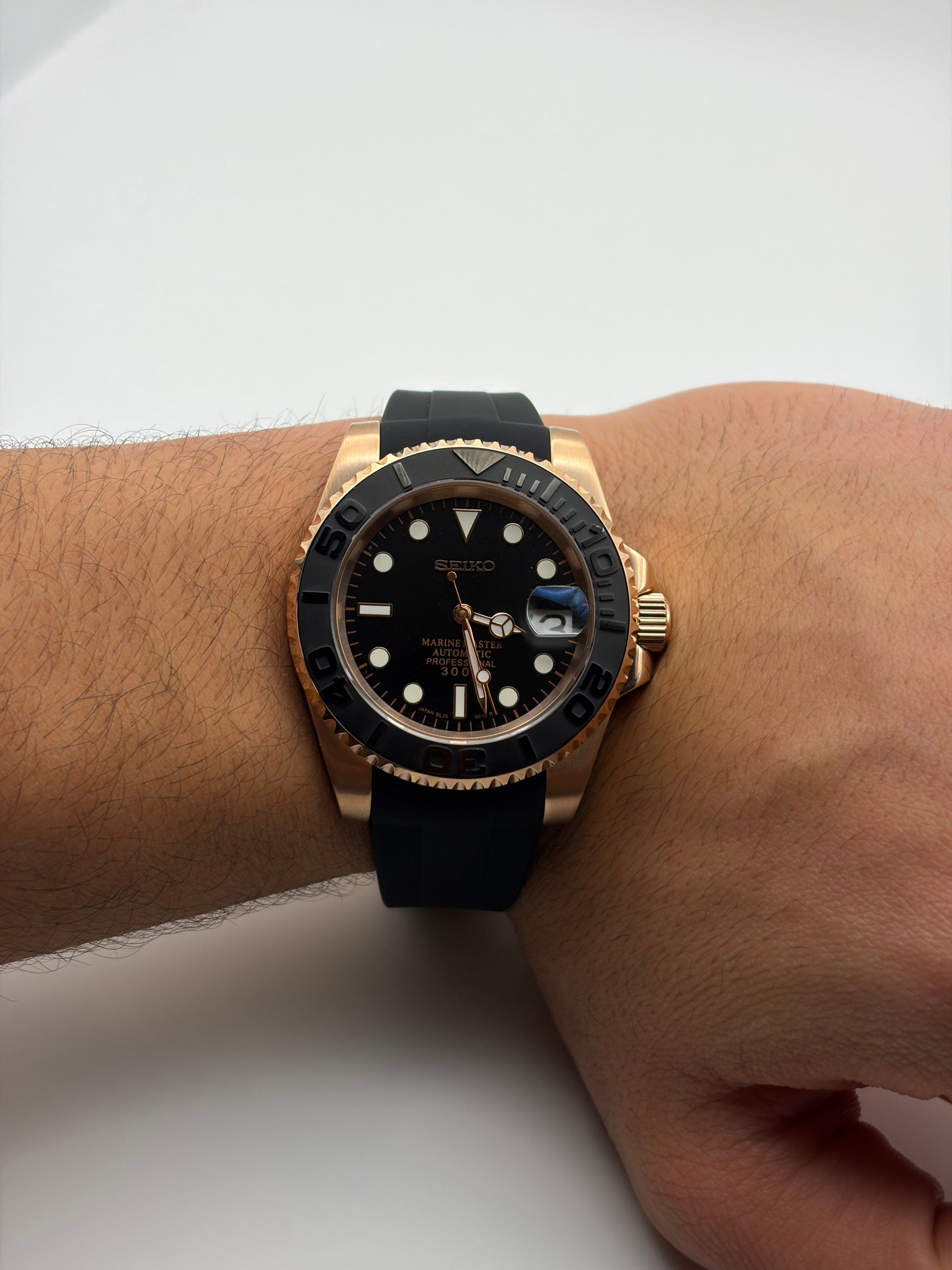 Yacht Master rose gold oysterflex Seiko Mod — Au poignet