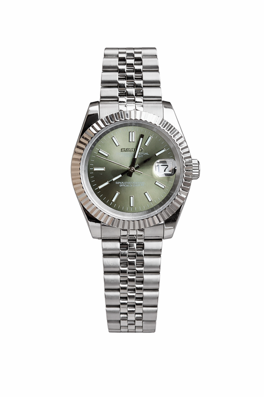 Datejust Olive Dial Seiko Mod — Vue de face